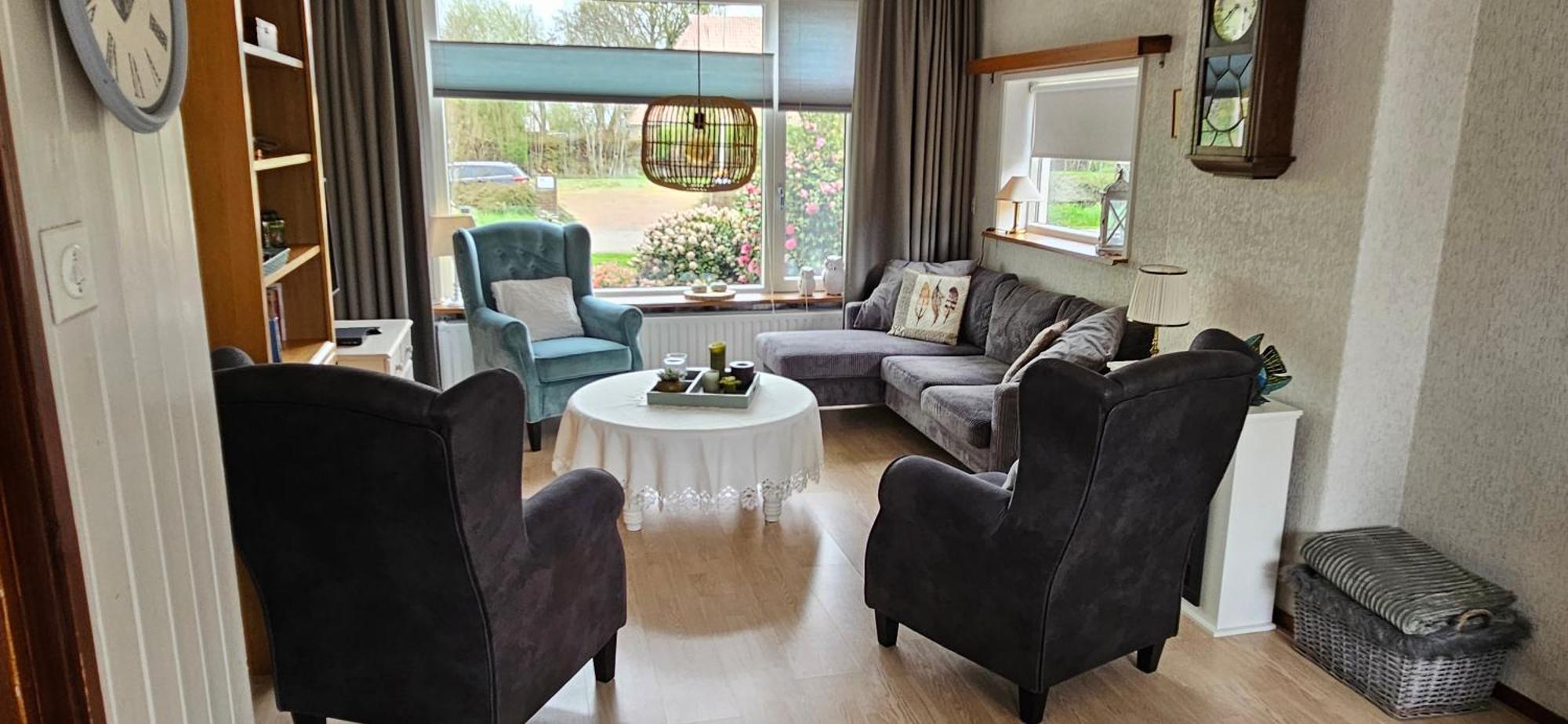 Huis Bij Het Water Met Sloepje Jutrijp Exterior foto